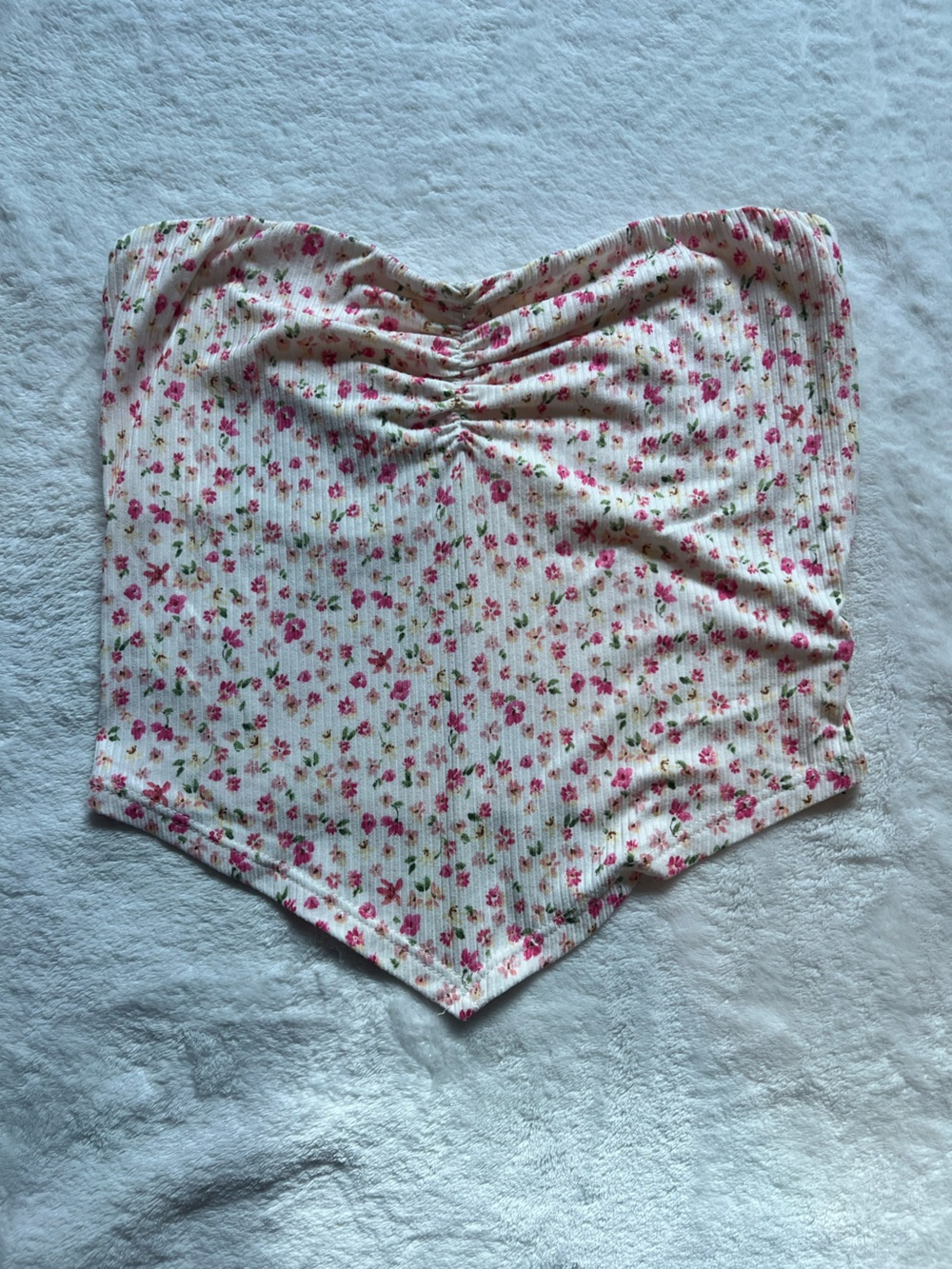 Discovery Floral Ribbed Strapless Crop Top in White and Pink